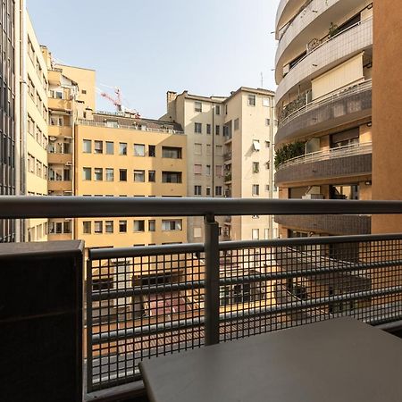 Beplace Apartments In Repubblica Милано Екстериор снимка