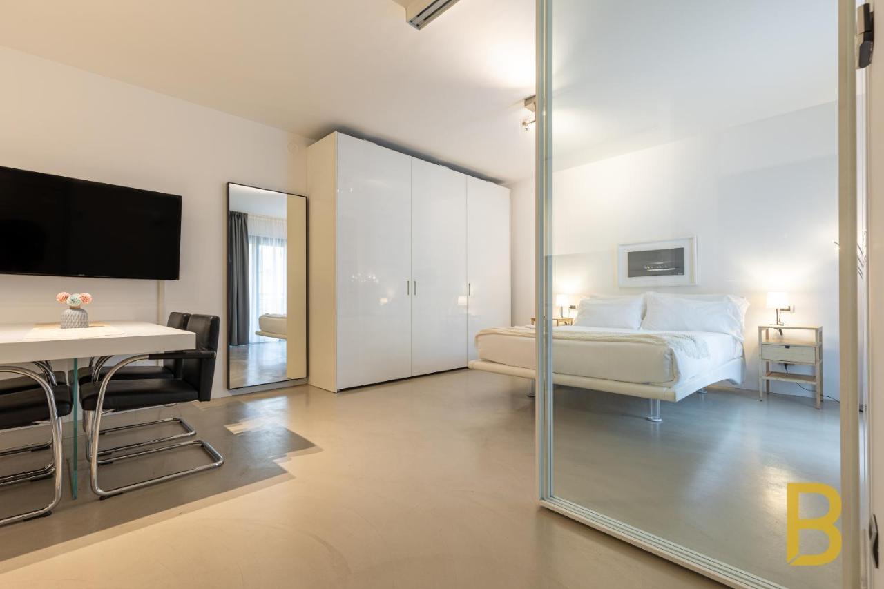 Beplace Apartments In Repubblica Милано Екстериор снимка